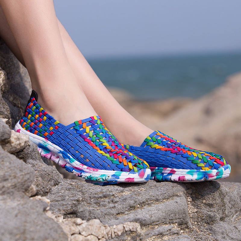 Ethnic style ladies knitted shoes