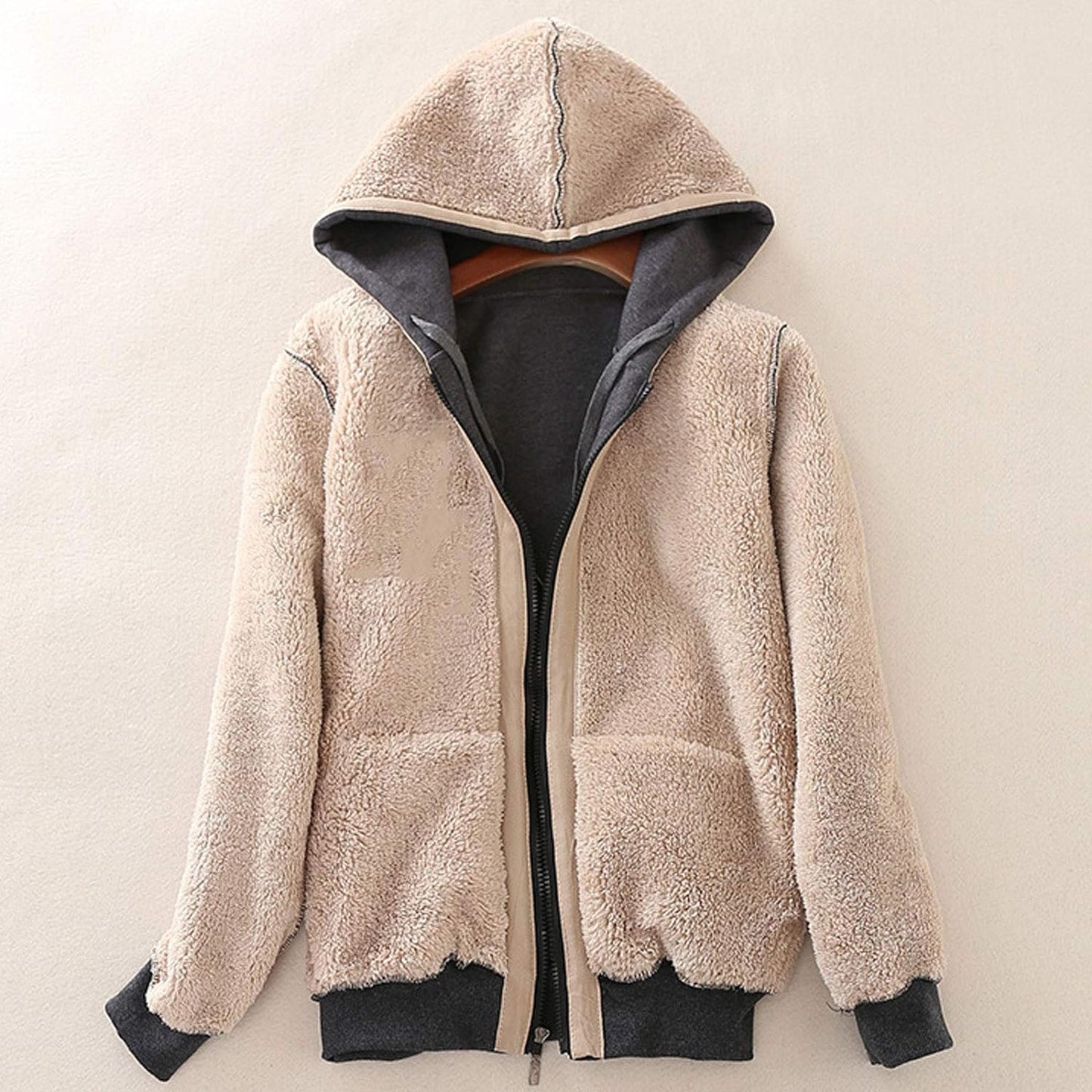 "Cozy up in Style: Women'S Full Zip Sherpa-Lined Hoodie - the Perfect Winter Jacket with Pockets"