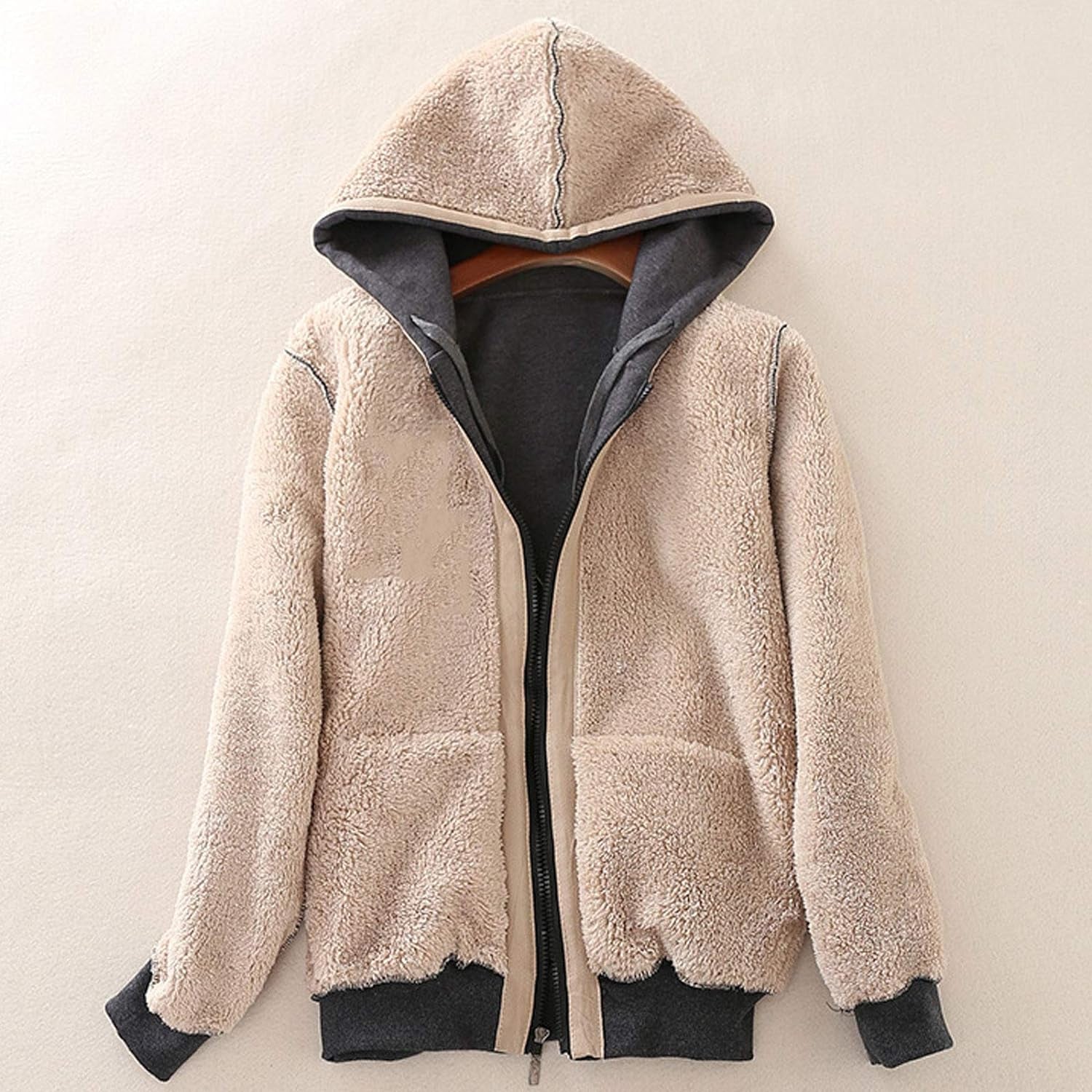 "Cozy up in Style: Women'S Full Zip Sherpa-Lined Hoodie - the Perfect Winter Jacket with Pockets"